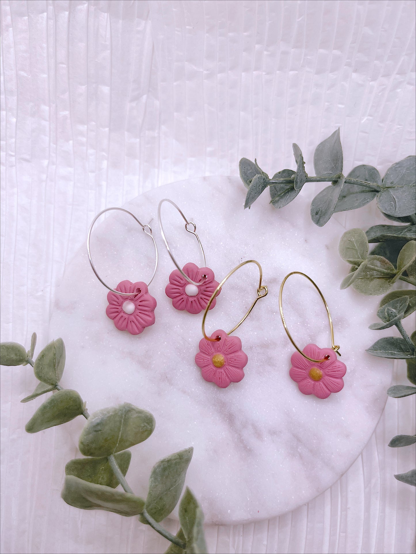 mini daisy hoops