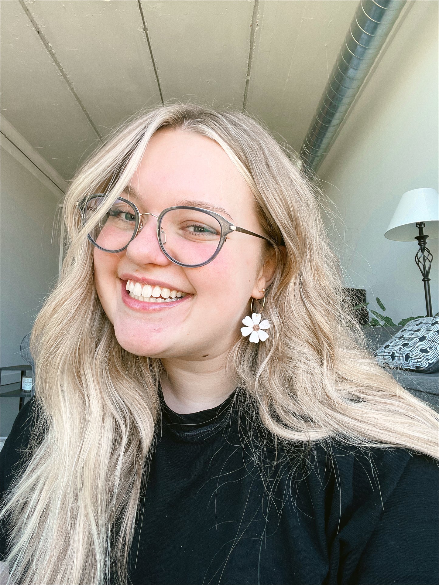 daisy hoops